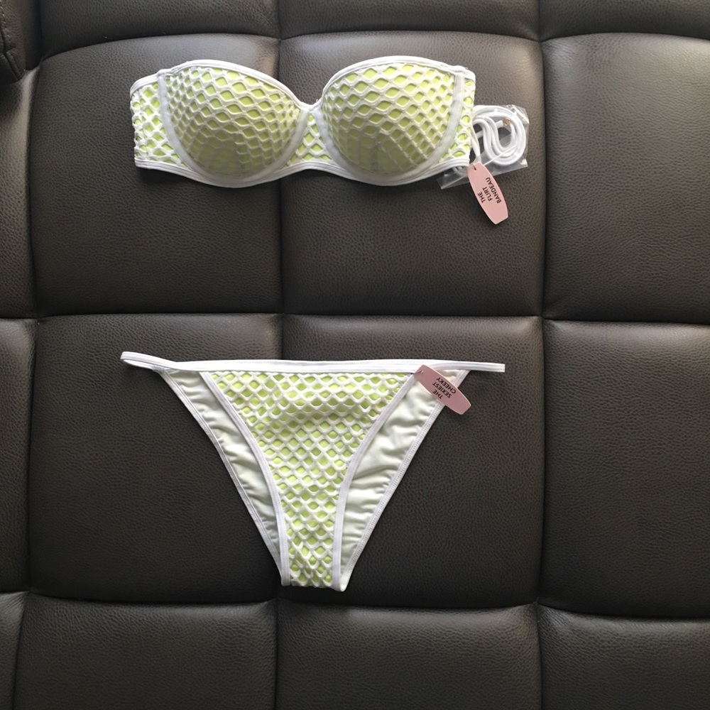 Brand New!! Never Worn!!! Top: 34C Bottom: M